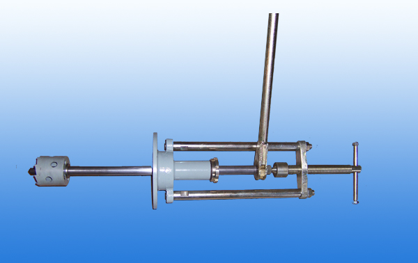 如何使用手动开孔钻打孔更准确