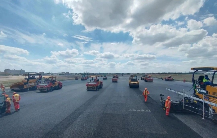 15天、26.6万平方米、45000吨！难！难！难！战！战！战！