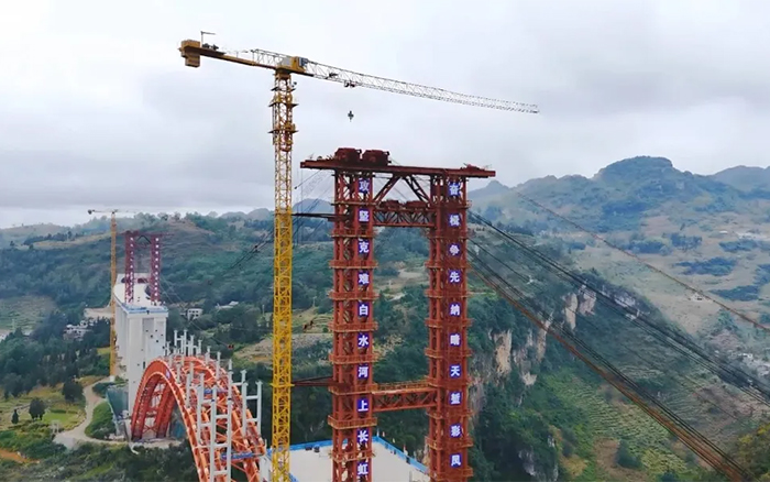 双塔连山涧 | cq9电子塔机奋战白水河特大桥