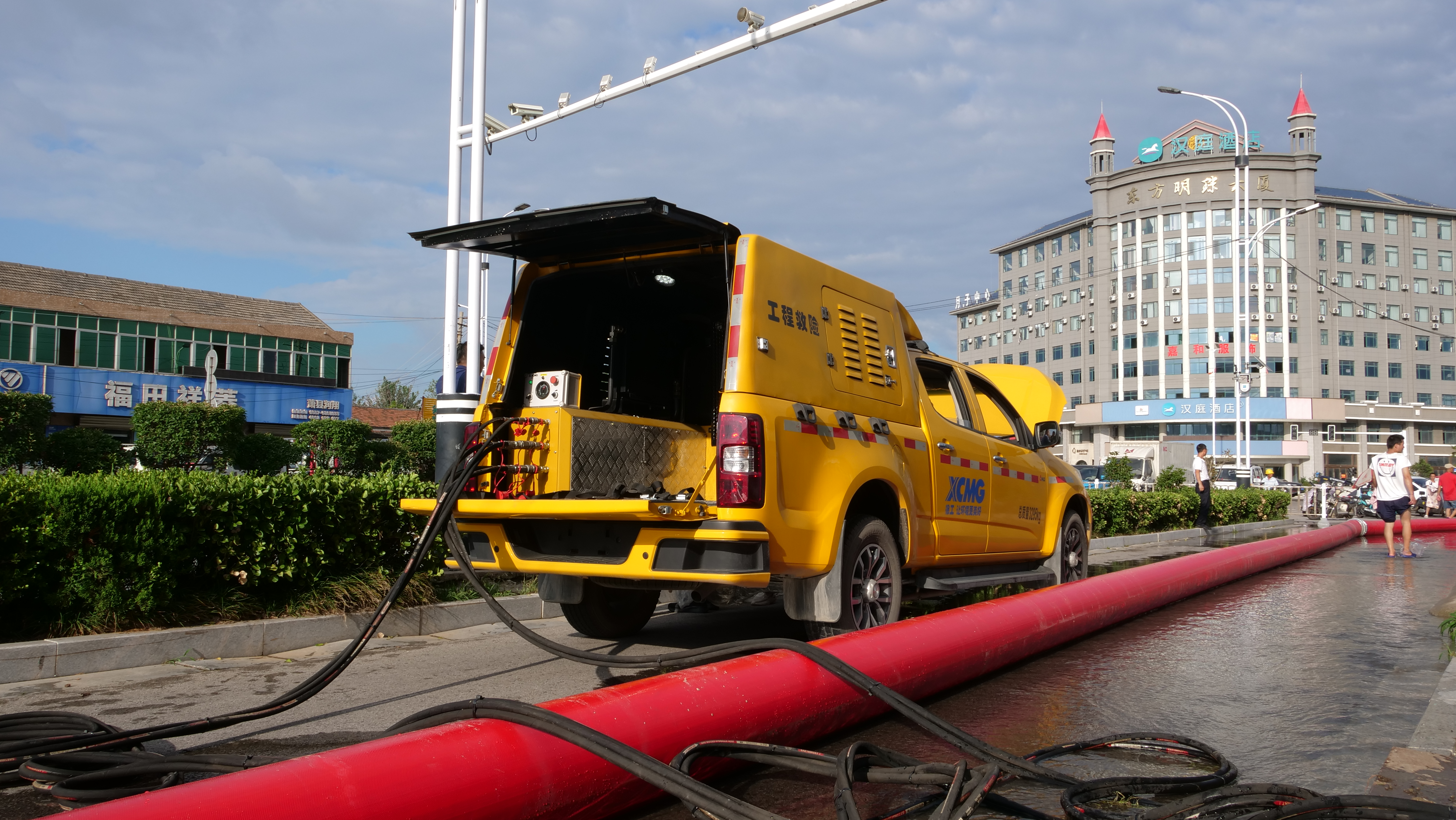 “皖”手同行！cq9电子排涝救援队紧急出征！