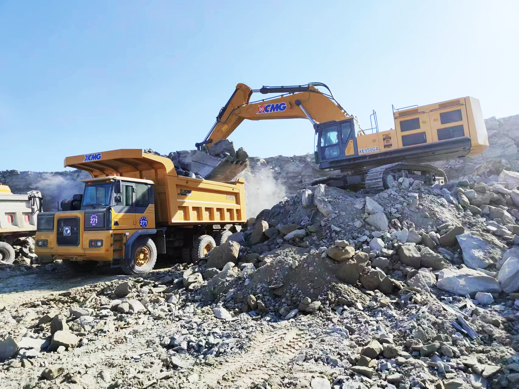 “黄金搭档”—XE950GA与XDR90完美组合，高效赋能矿山开采