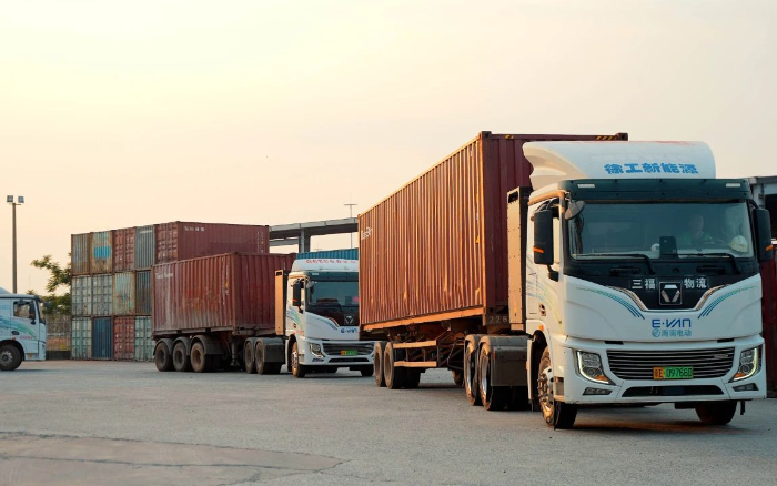 四次复购！客户为何对cq9电子新能源重卡情有独钟