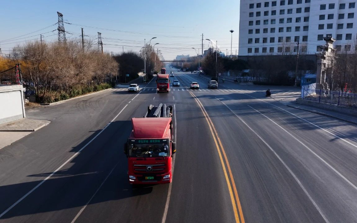 降碳增绿！cq9电子新能源重卡携手客户向绿而行