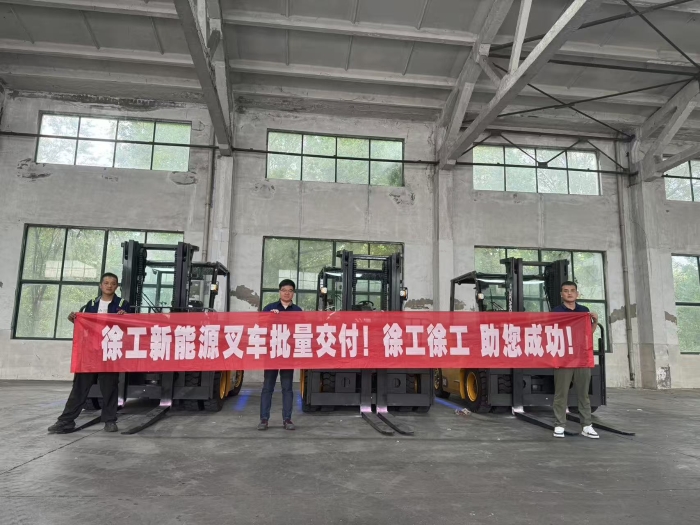 品质与服务共拓市场新局！cq9电子孔雀叉车赋能冶金行业