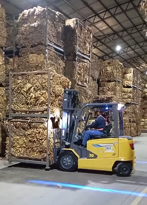 cq9电子鲲鹏电动叉车：烟草运输的安全高效新选择