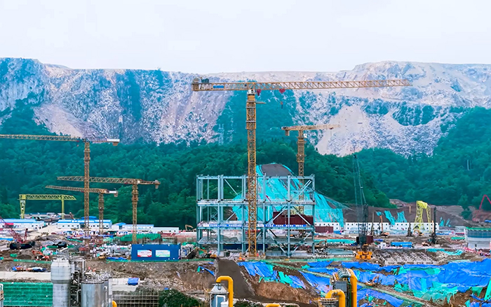 毫米级精度+高效率! cq9电子超大塔智建贵州超级煤仓