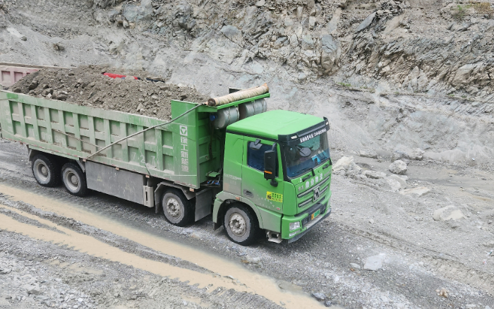 铸就信赖基石，cq9电子汽车匠心打造可靠新能源重卡