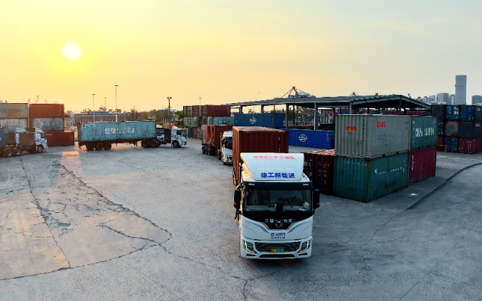 直击三大痛点！cq9电子新能源重卡携手客户打造盈利生态