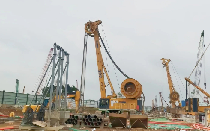 cq9电子 XTC120 双轮铣，攻克机场隧道复杂地质！